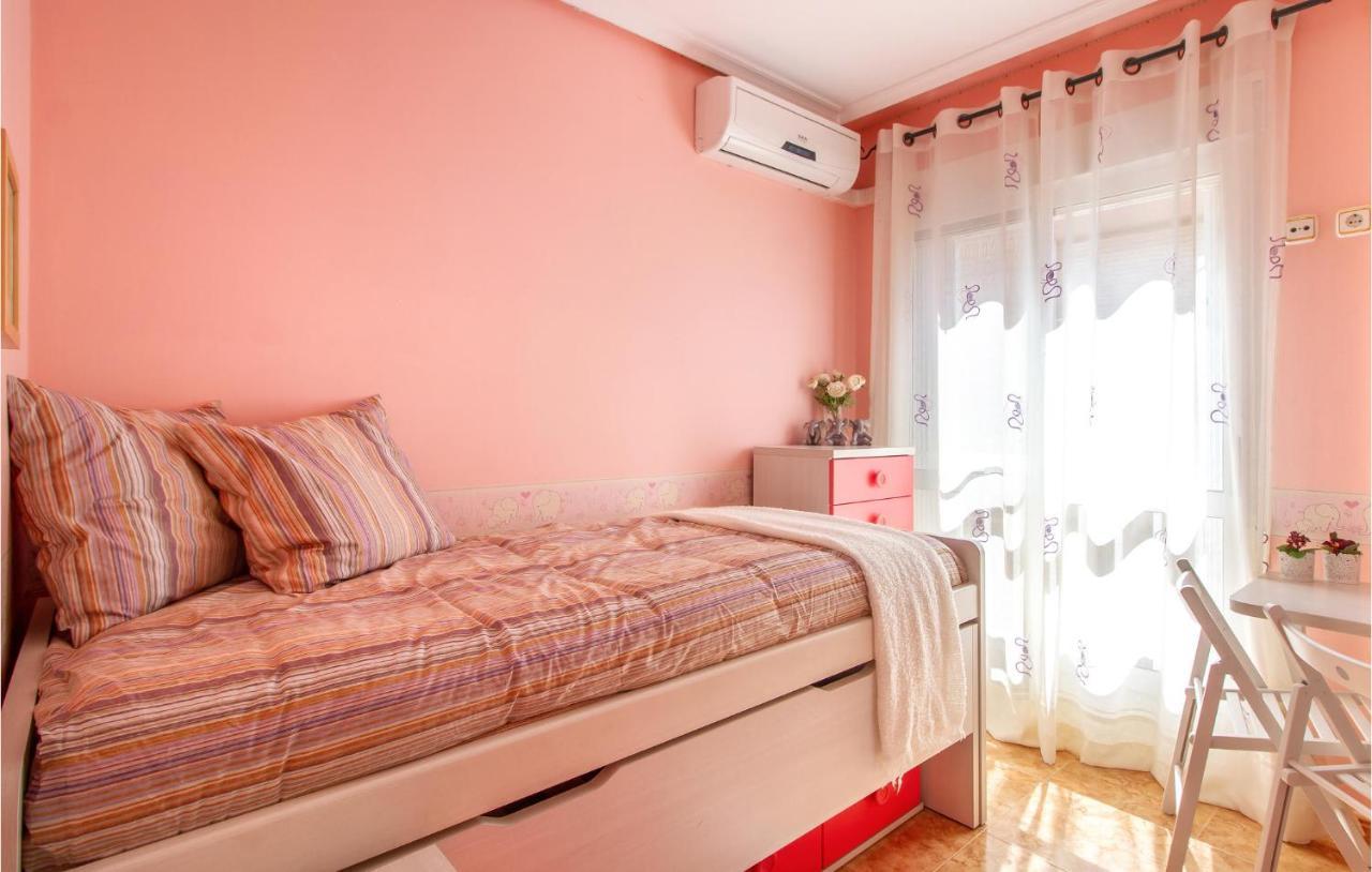 Cozy Apartment In Aguilas With Kitchen Exterior photo